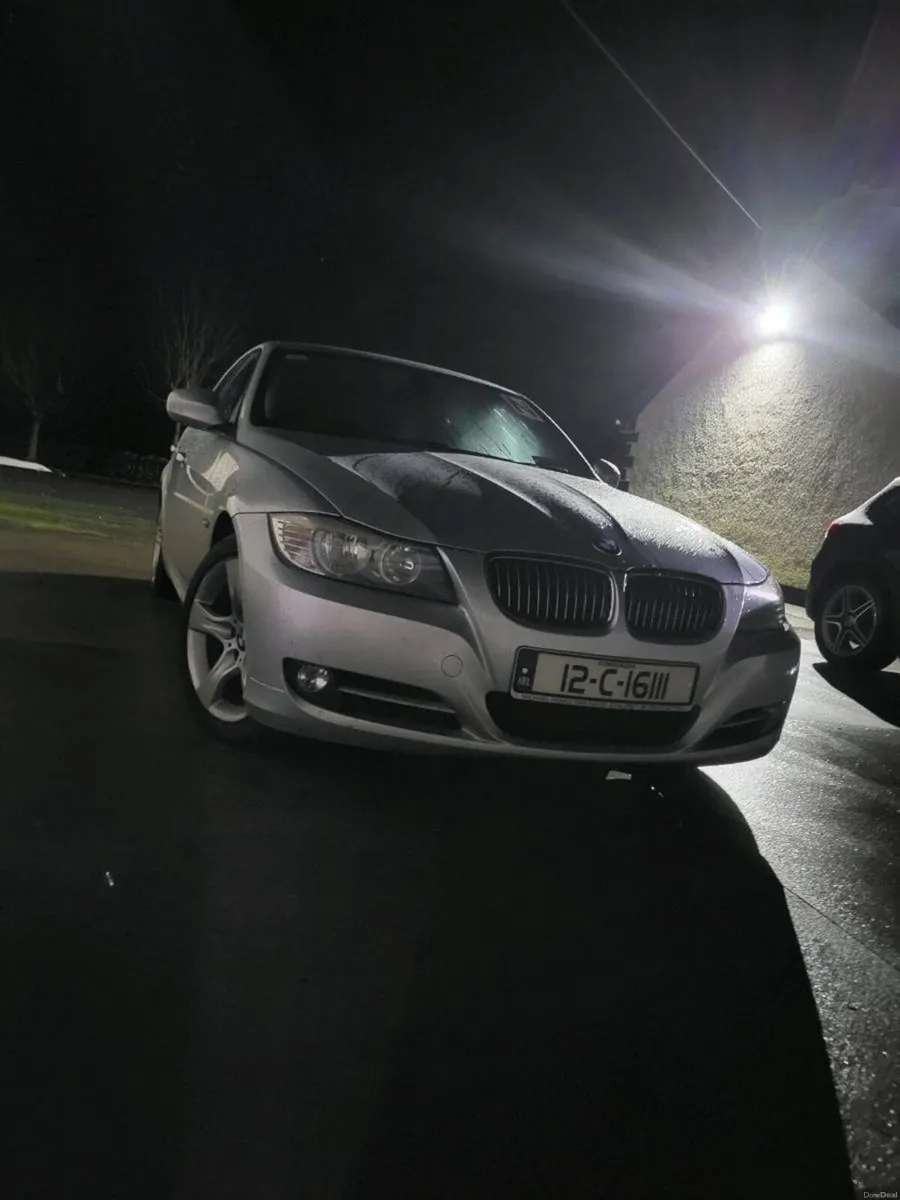 BMW 320D E90 2012 - Image 3