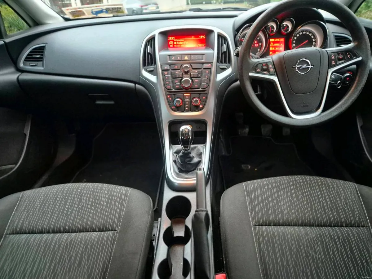 Opel Astra - Image 5