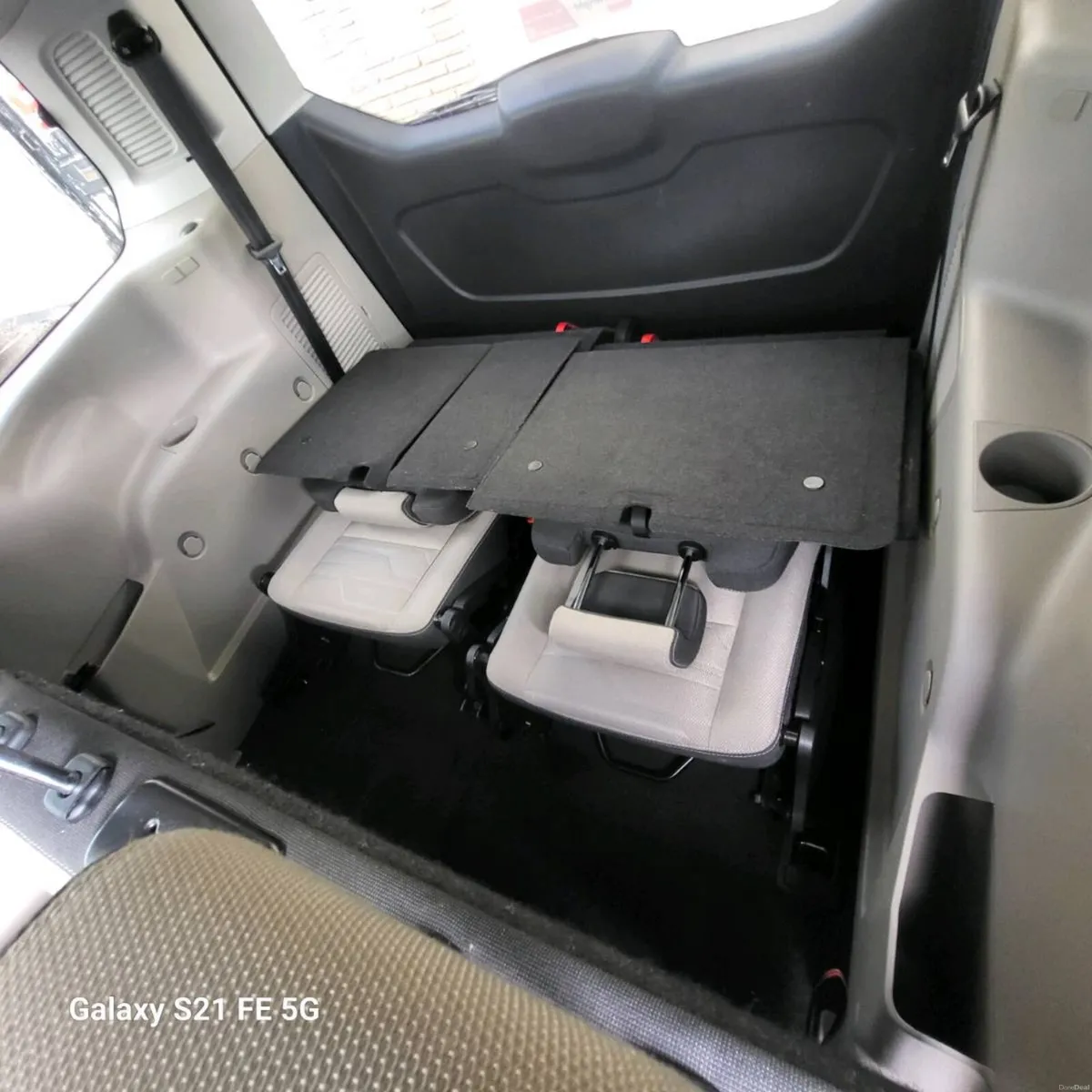 Ford 7 seater - Image 5