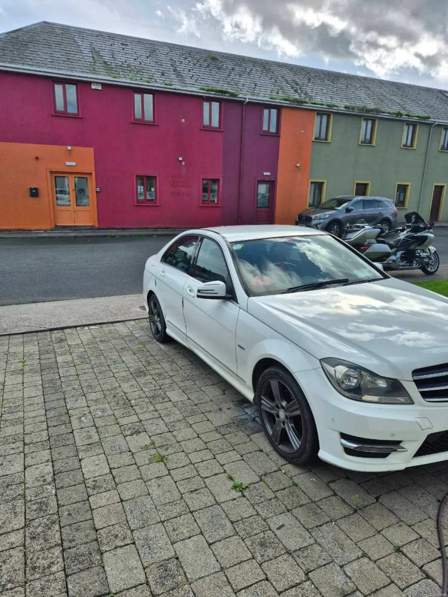 Mercedes c200d - Image 1