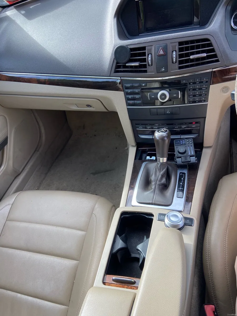 Mercedes-Benz E220 Coupe Automatic - Image 5