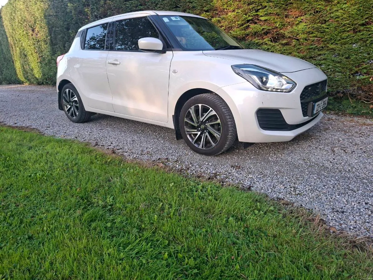 2022 Suzuki Swift - Image 1
