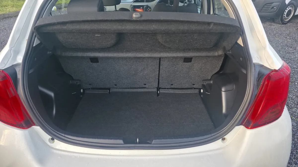 Toyota Yaris 2016 - Image 6