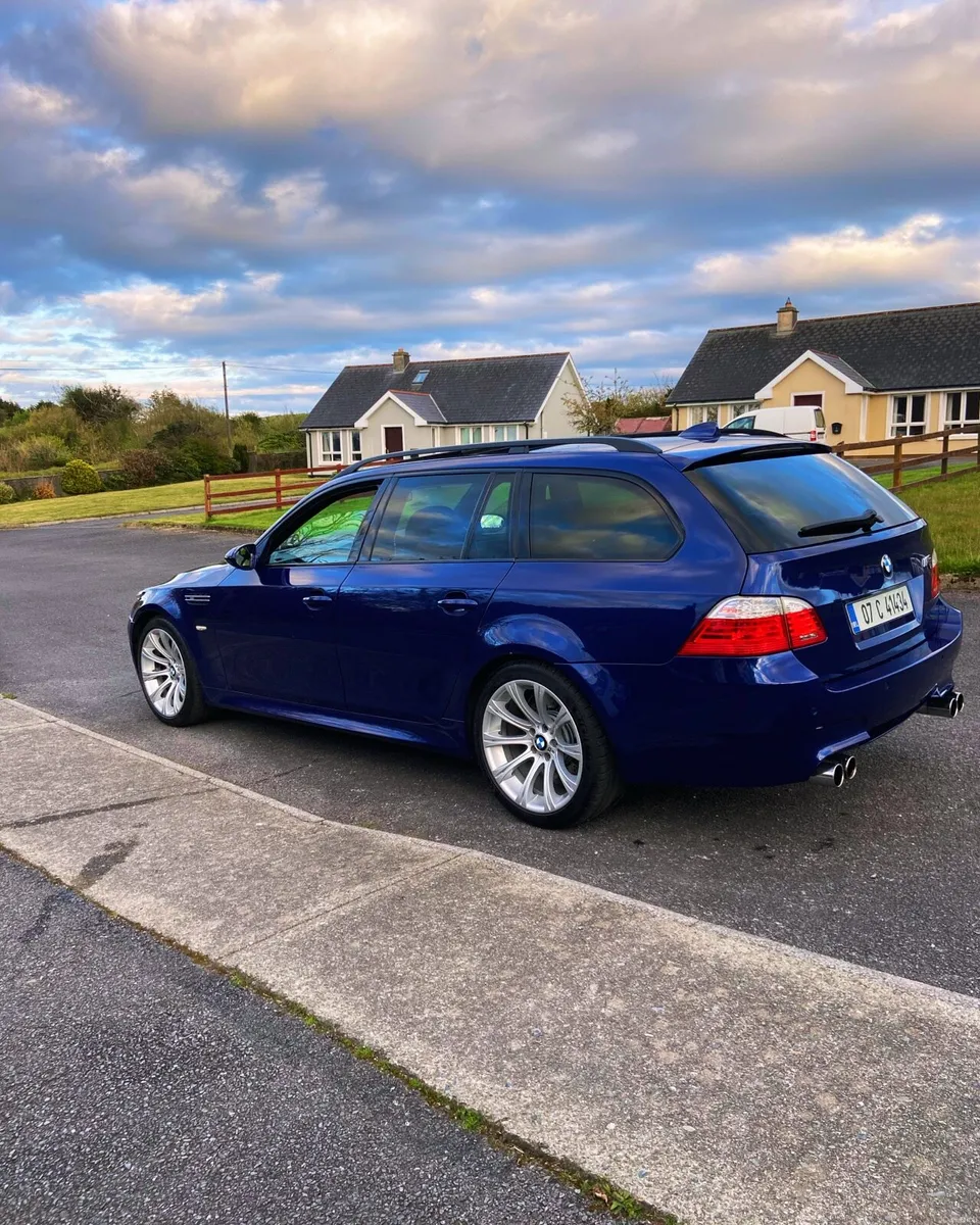 BMW E61 M5 Touring - Image 1