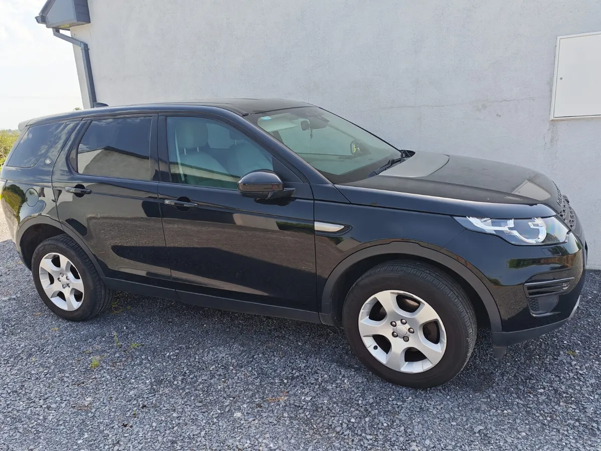 Land-rover discovery sport - Image 3