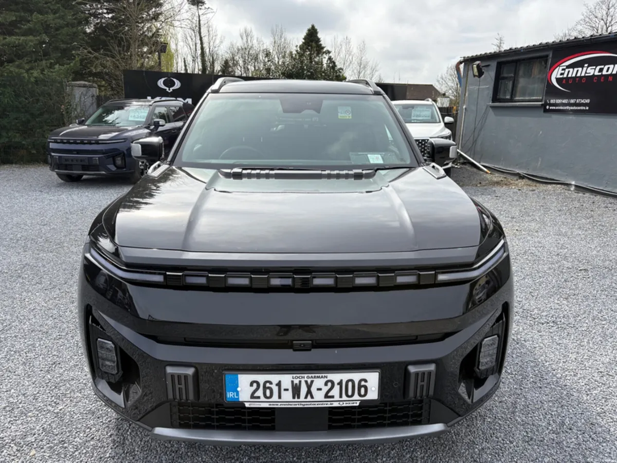 KGM Torres EVX 5DR AUTO - Image 2