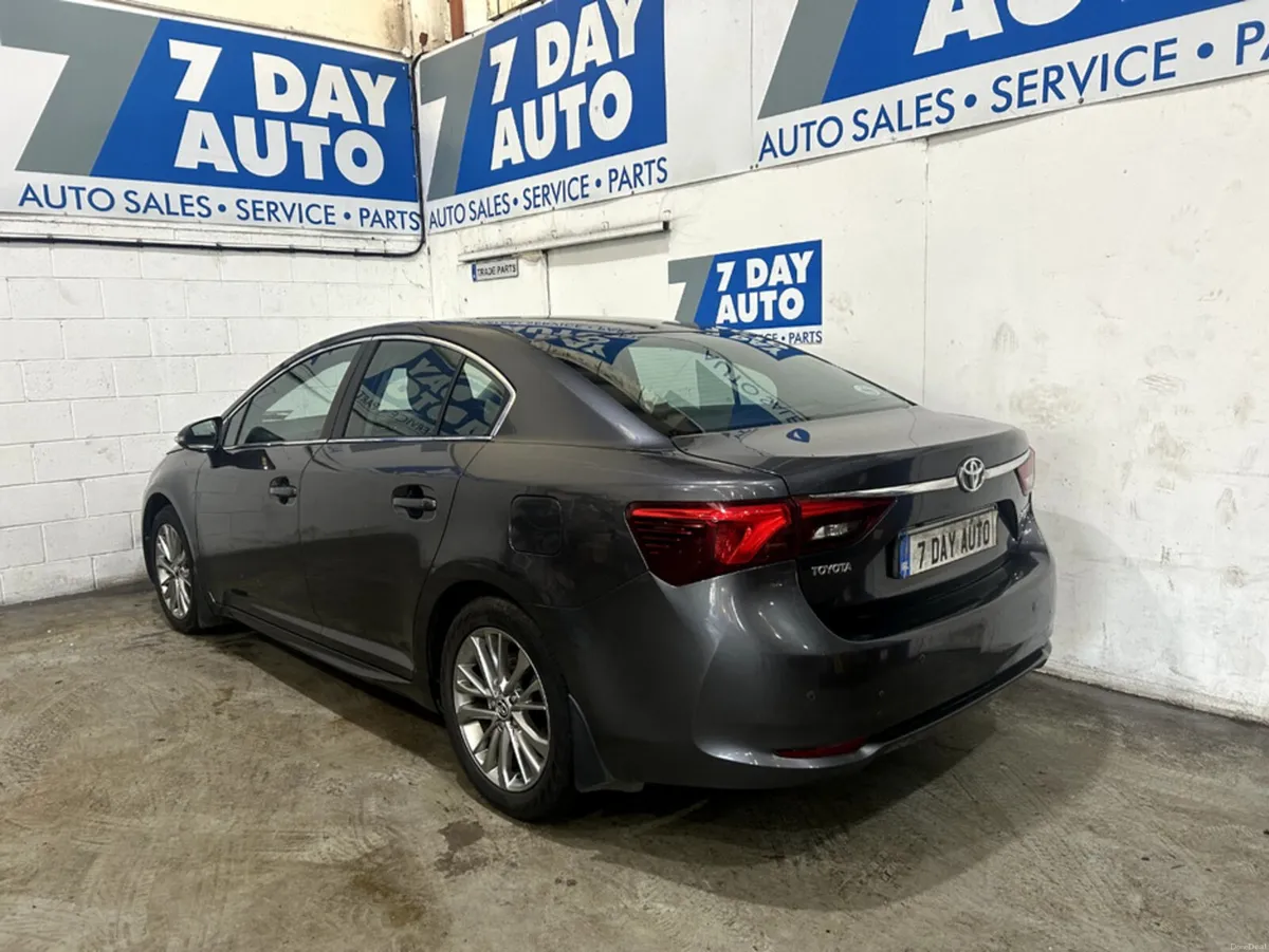 Toyota Avensis 1.6 D LUNA NAV 4DR - Image 5