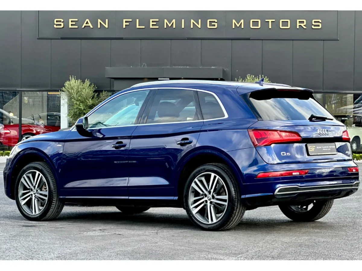 Audi Q5 40TDI S LINE QUATTRO 5DR - Image 2