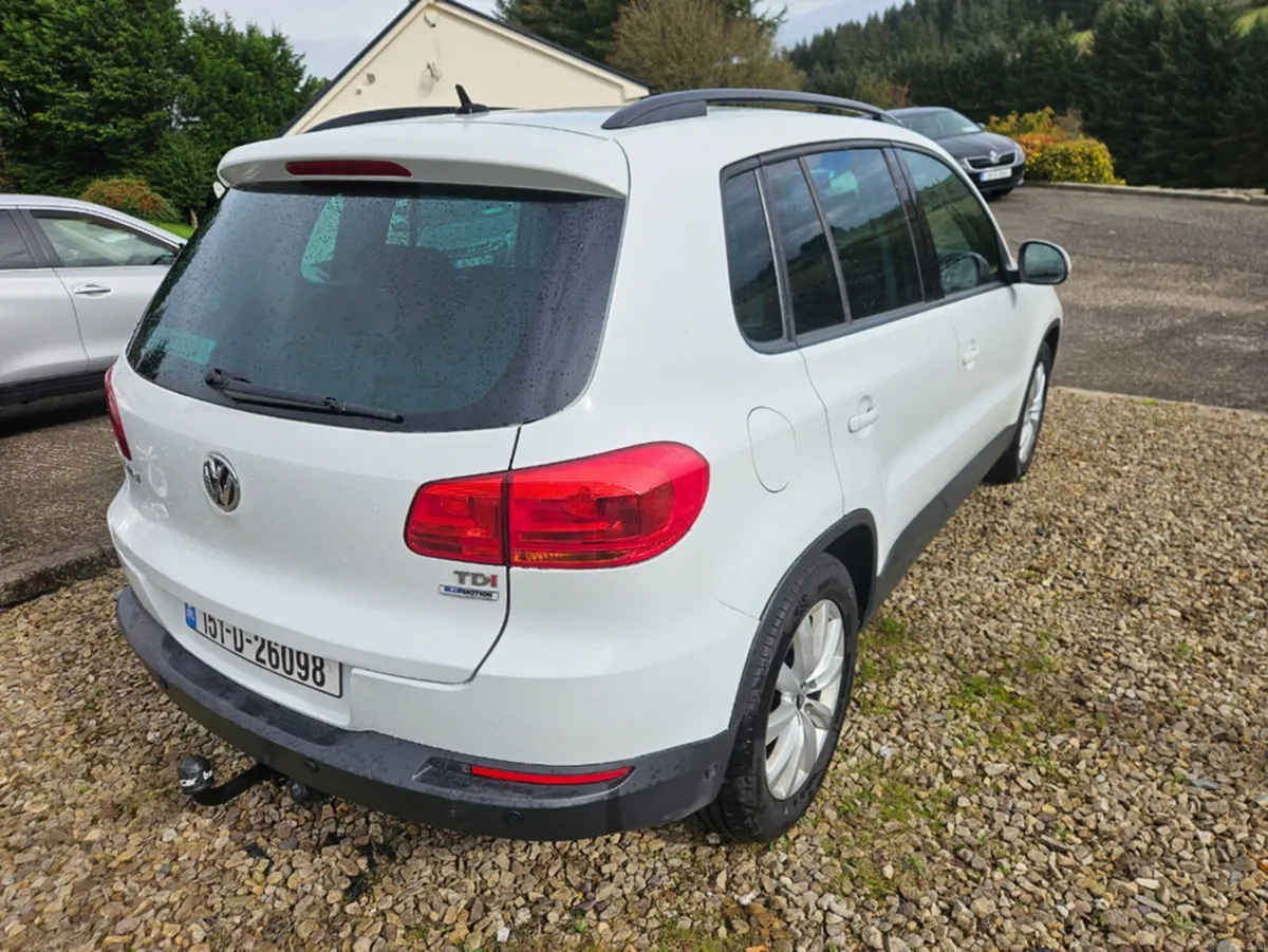 Volkswagen Tiguan LL 2.0 TDI MANUAL 6SPEED FWD 110 - Image 6