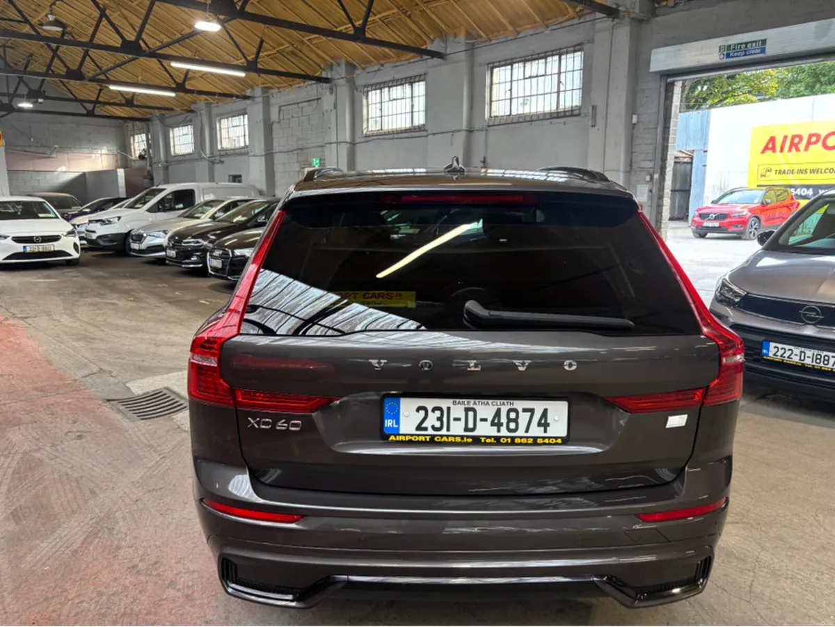Volvo XC60 T6 PHEV PLUS DARK AWD 5DR AUTO - Image 3