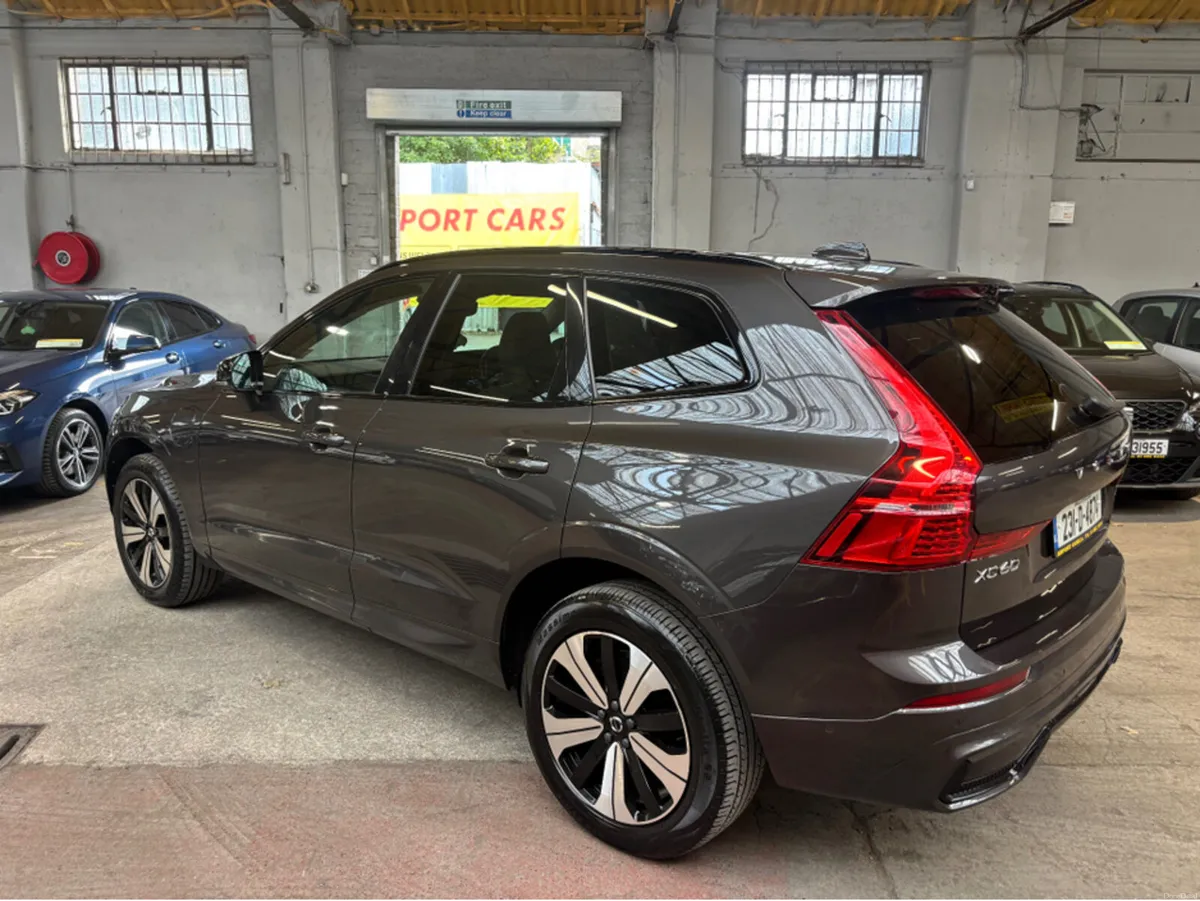 Volvo XC60 T6 PHEV PLUS DARK AWD 5DR AUTO - Image 2