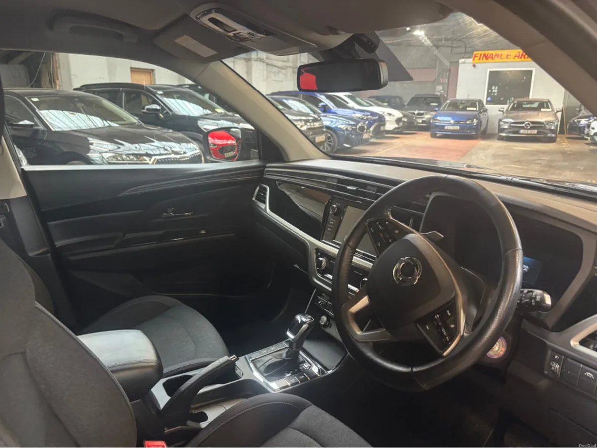 SsangYong Korando EL 1.6 2WD 4DR AUTO - Image 5