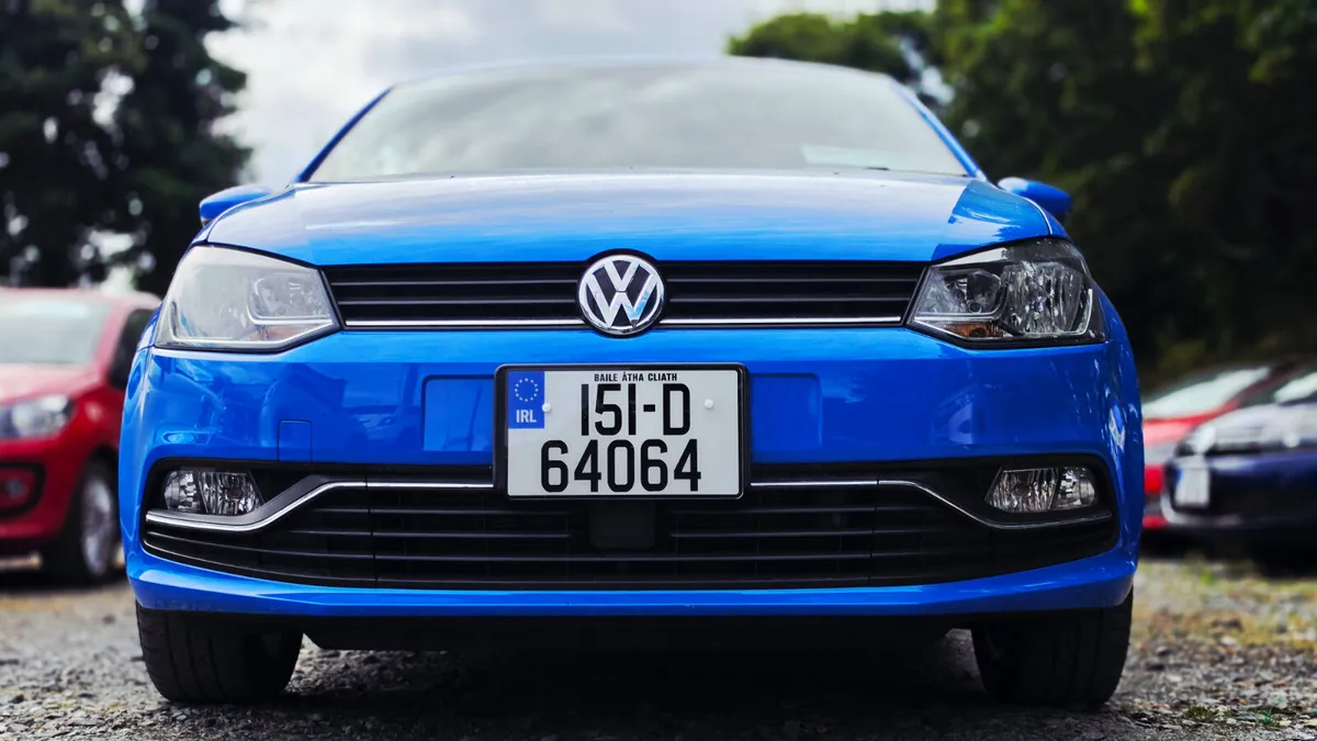 Volkswagen Polo 2015 - Image 2