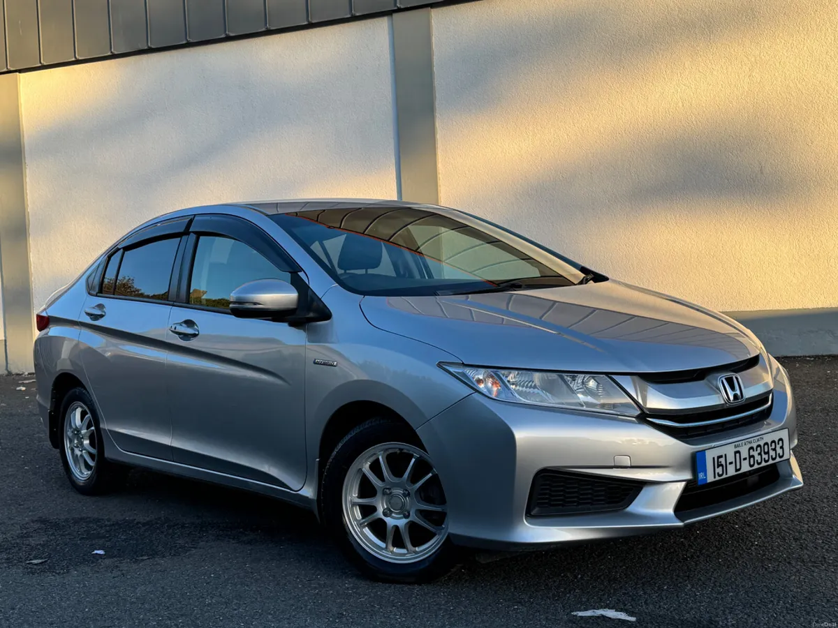 Honda Grace 2015 Hybrid Automatic 1.5 - Image 2