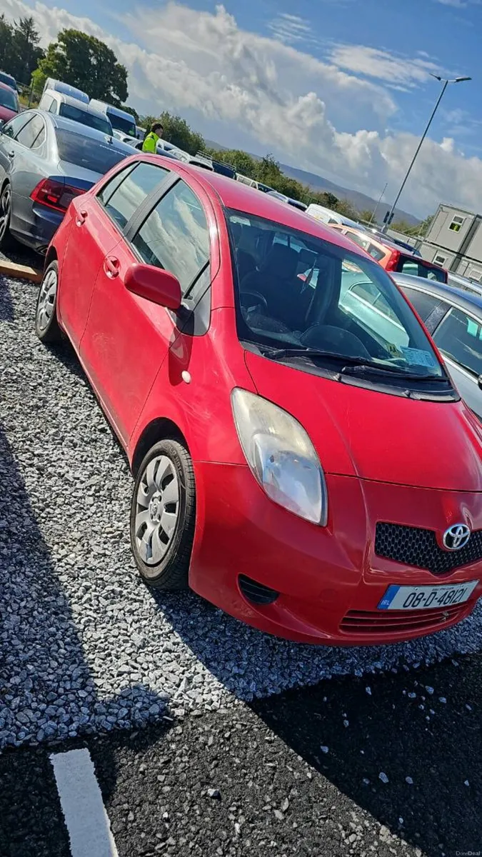 Toyota yaris - Image 3
