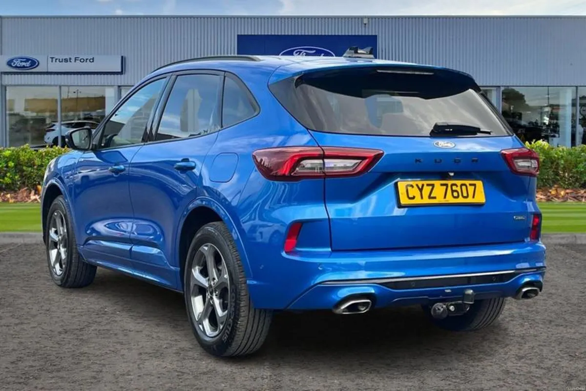 Ford Kuga 2.5 Duratec 14.4kWh ST-Line SUV 5dr Petr - Image 2