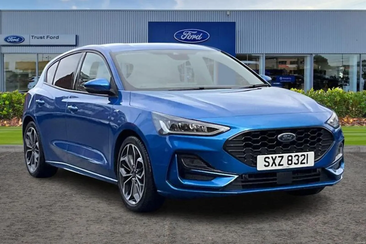 Ford Focus 1.0 EcoBoost Hybrid mHEV 155 ST-Line X - Image 1