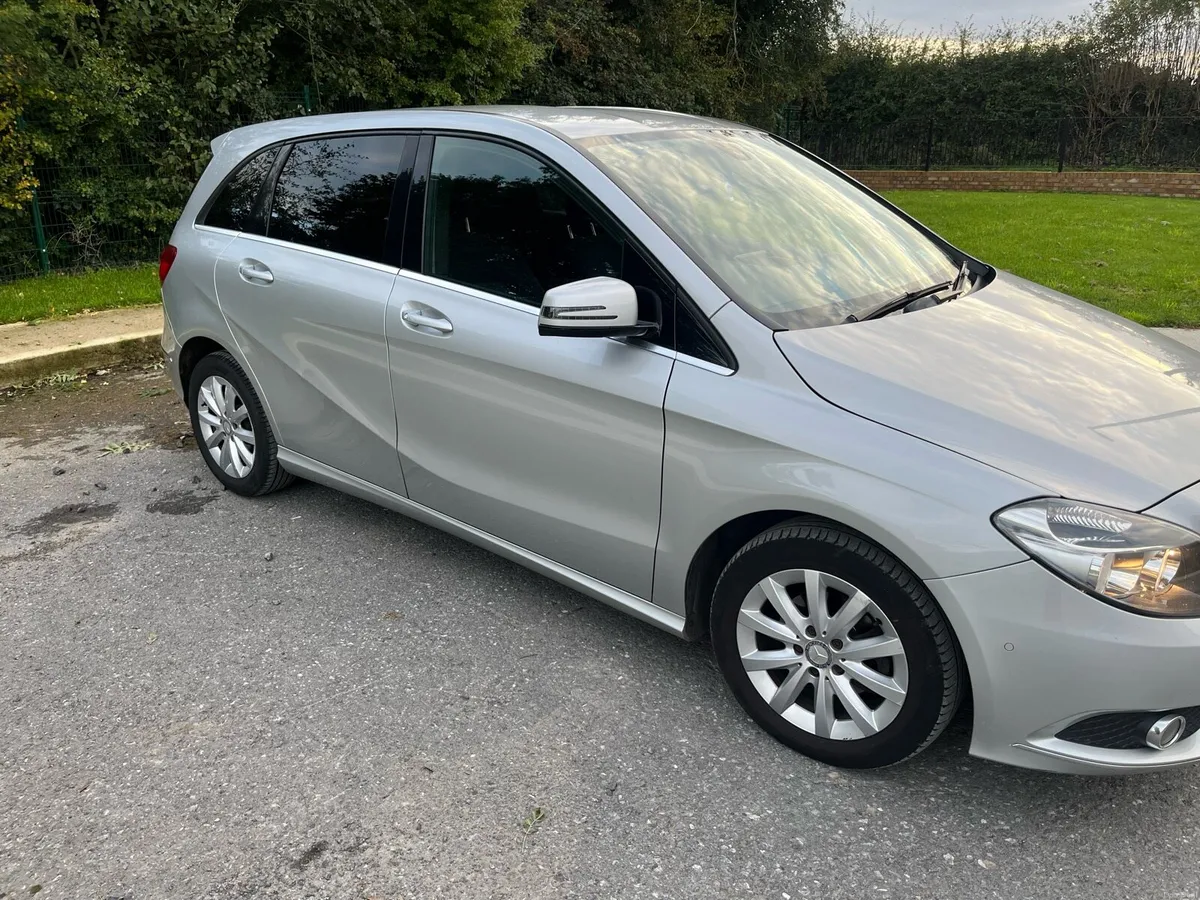B Class Mercedes - Image 2