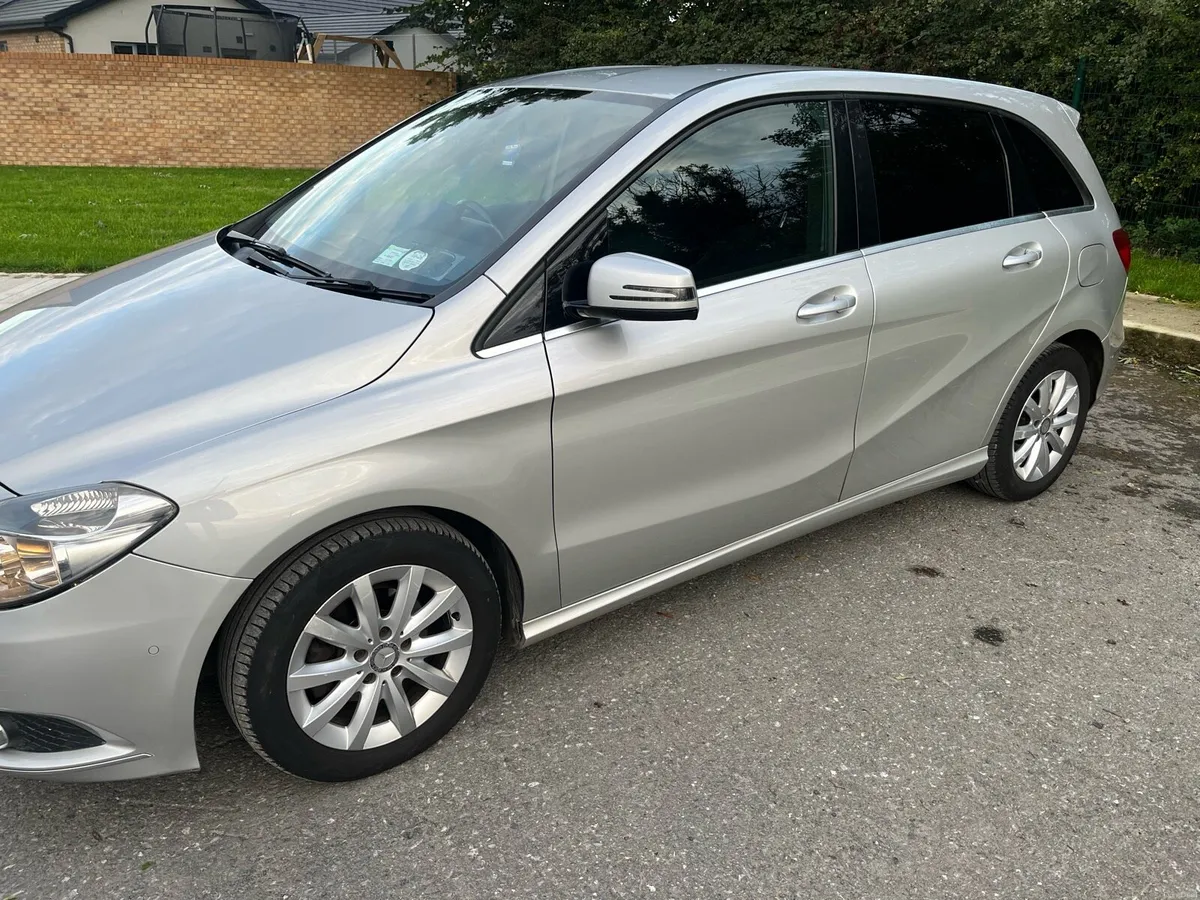 B Class Mercedes - Image 3