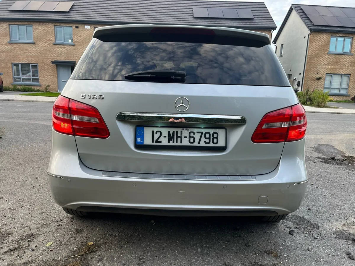 B Class Mercedes - Image 6