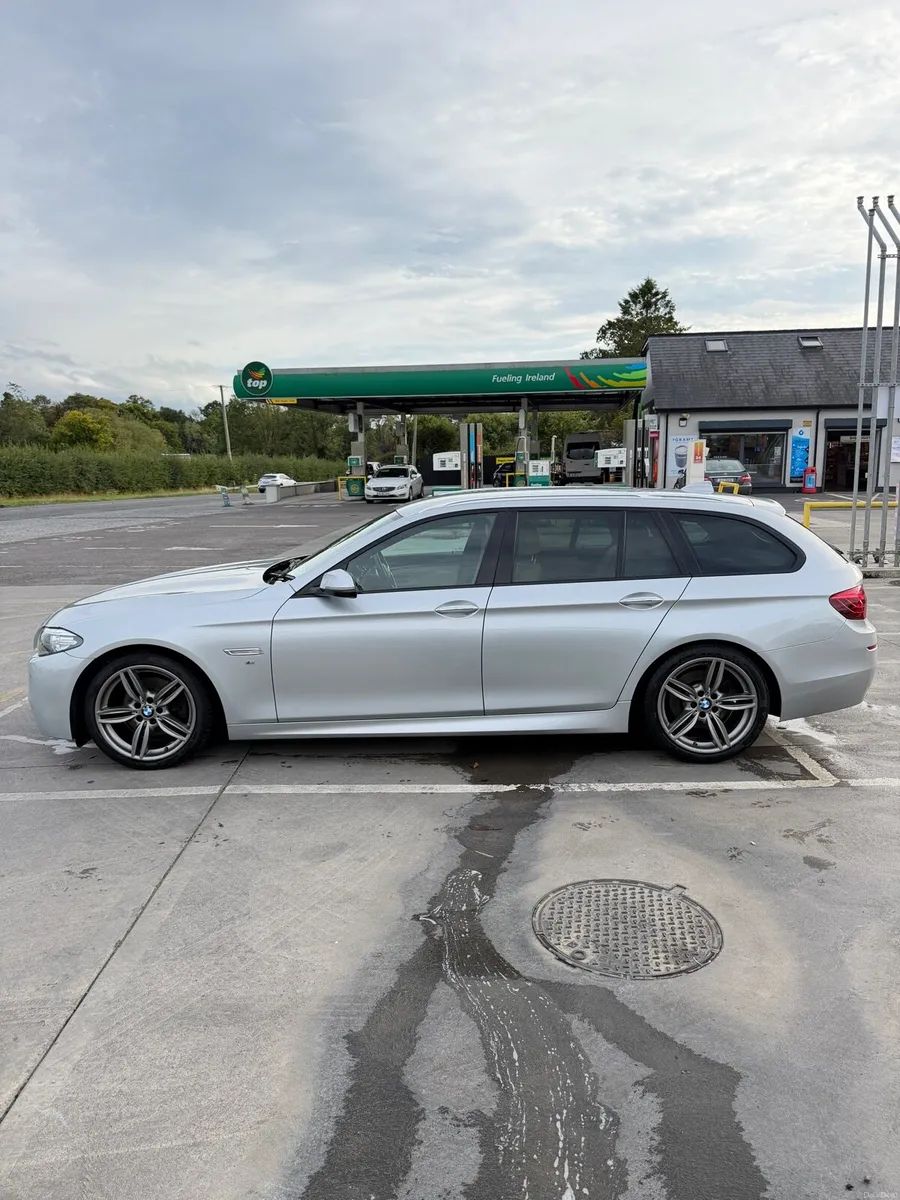 BMW 5-Series M-Sport 520d Touring - Image 3