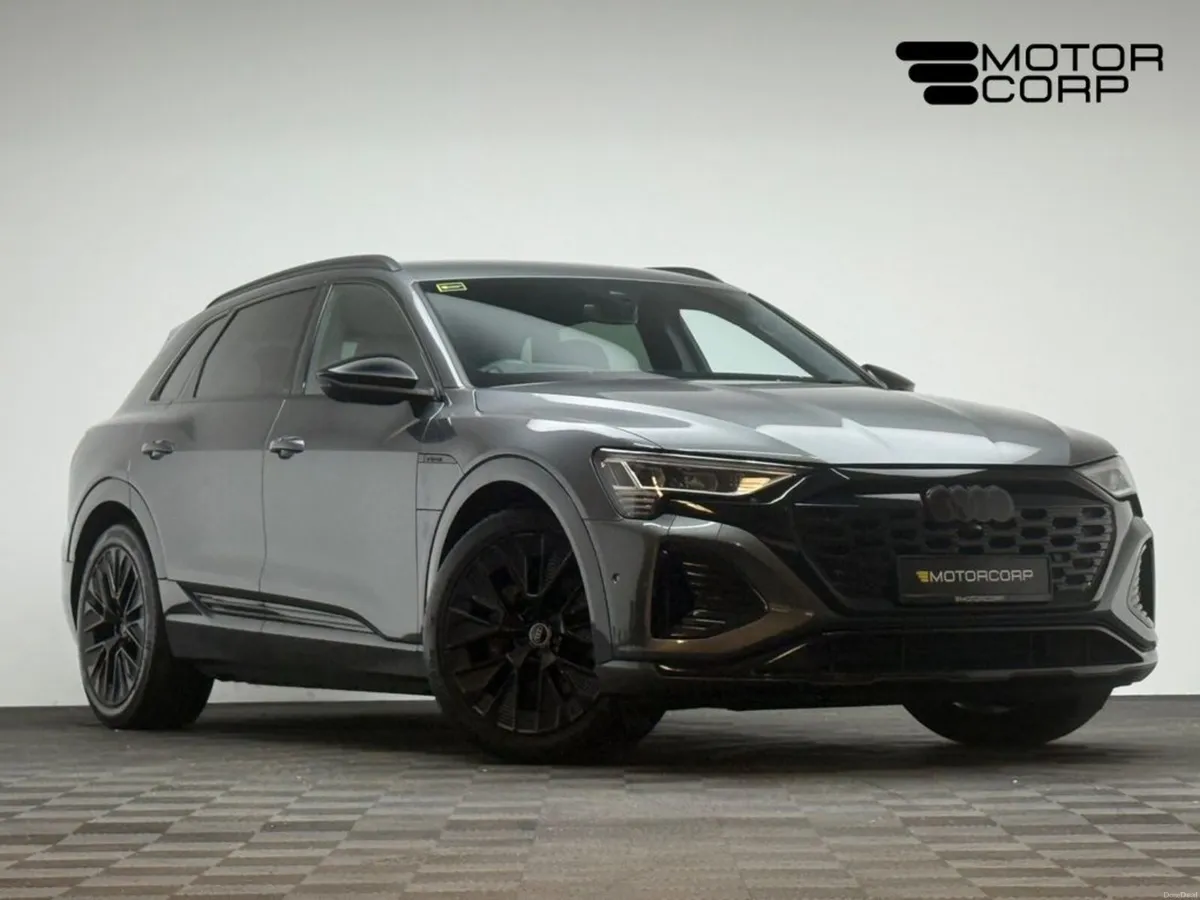 Audi Q8 e-tron 50 BLACK EDITION QUATTRO - Image 1
