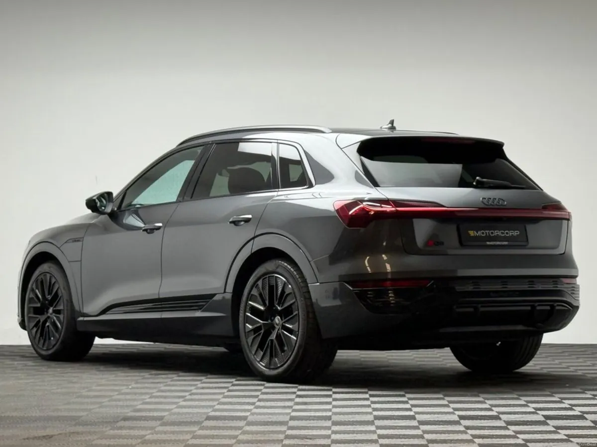 Audi Q8 e-tron 50 BLACK EDITION QUATTRO - Image 5