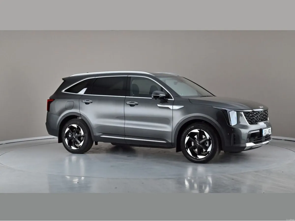 Kia Sorento SE PHEV Auto 4x4 - Image 1