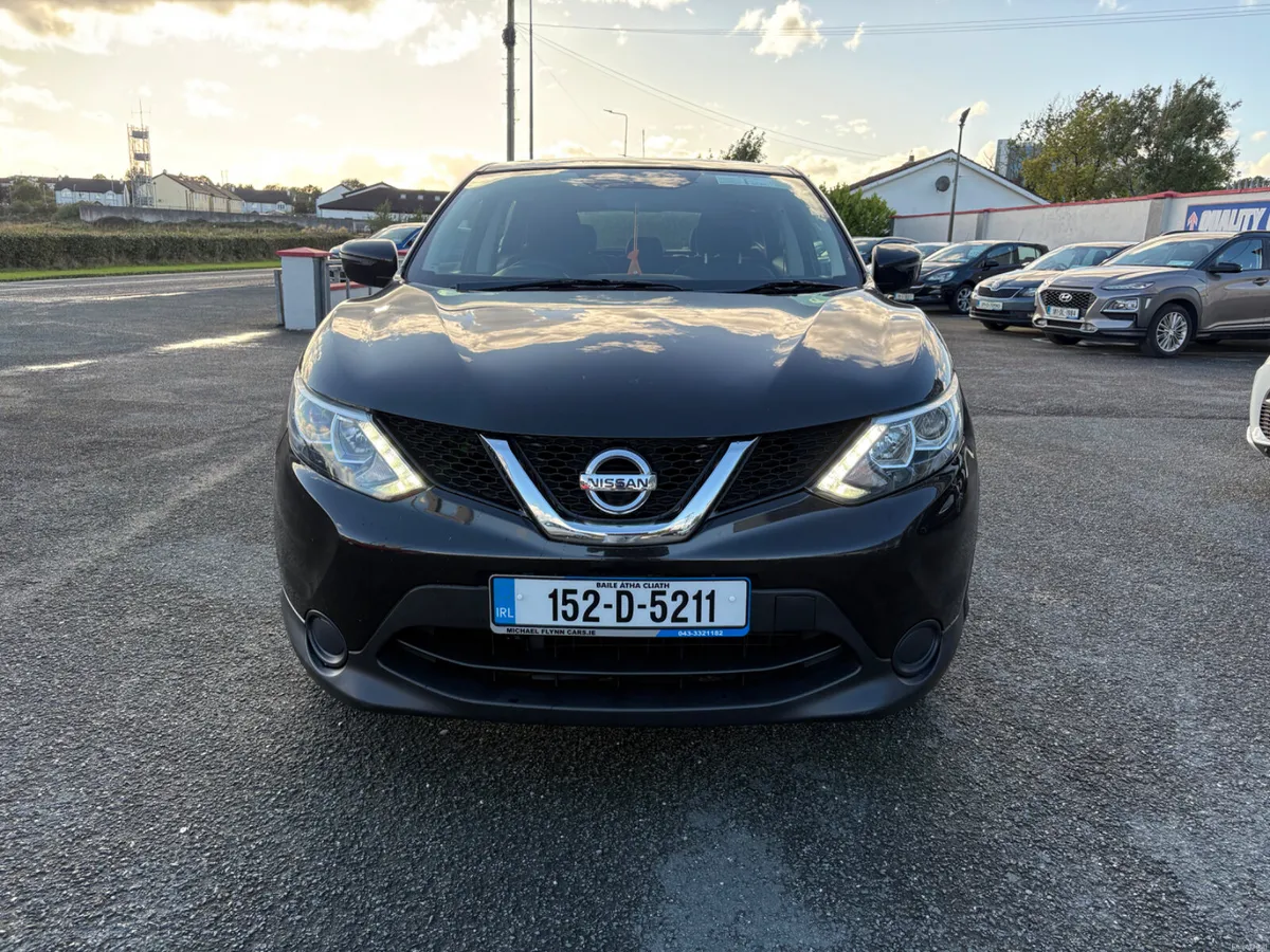 Nissan Qashqai 1.5 DCi Low KMS FSH Irish 2015 - Image 5
