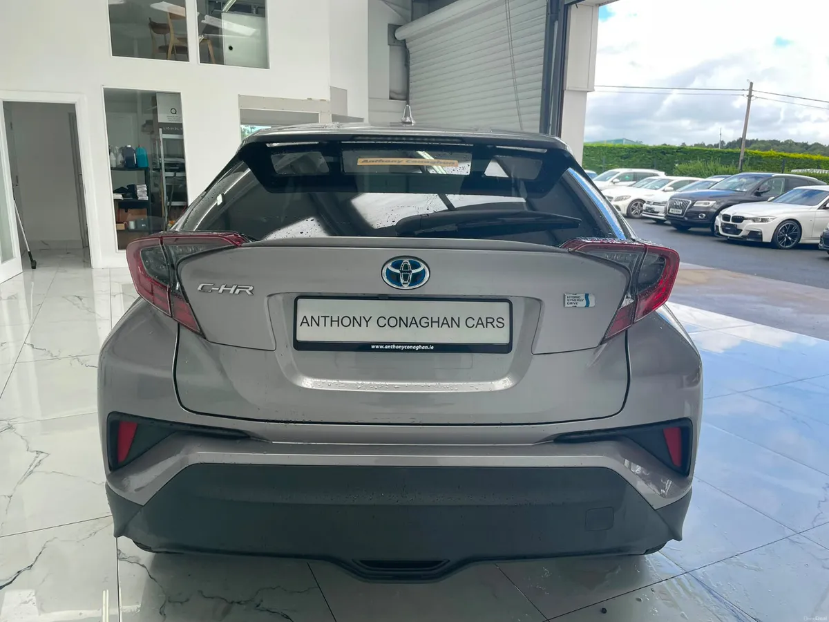 2022 Toyota C-HR 1.8 Auto - Image 4
