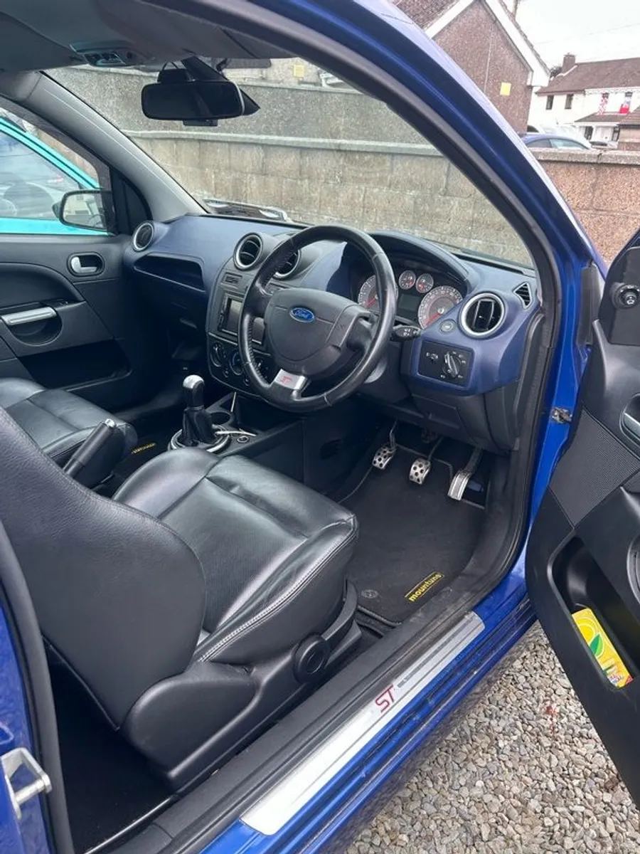 2007 Ford Fiesta - Image 3