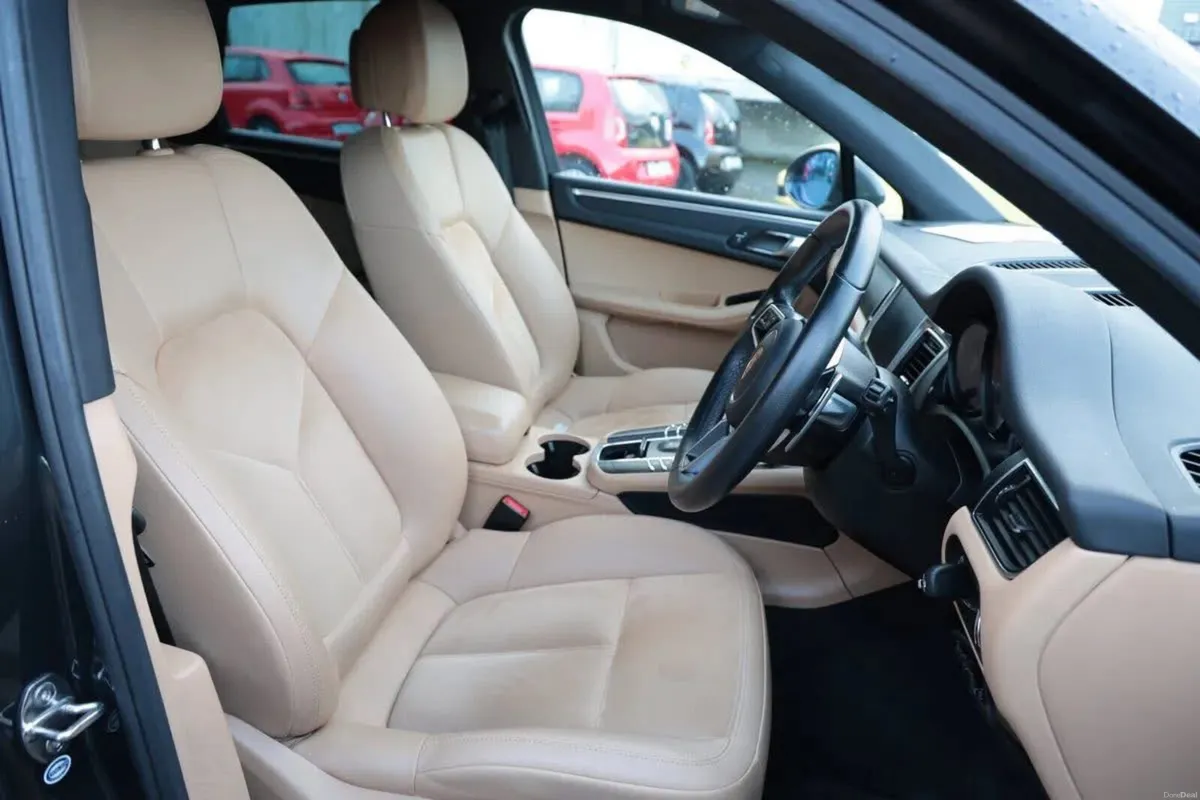 2018 PORSCHE MACAN 2.0, FRESH NCT - Image 5