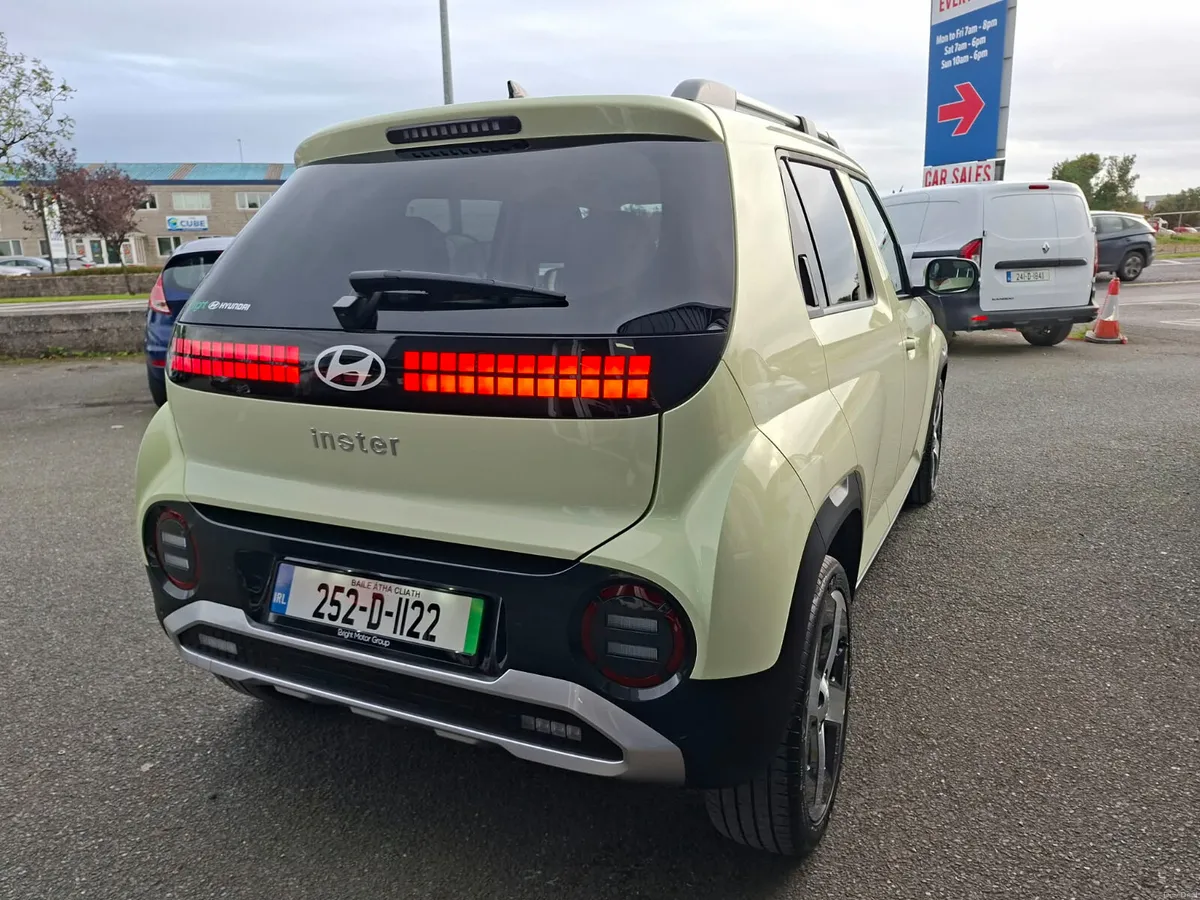 Hyundai INSTER 252 Electric Automatic  Nct 2029 - Image 2