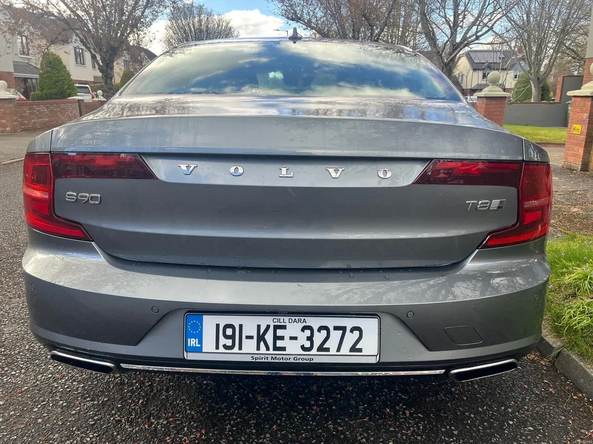 Volvo S90 T8 Inscription 2019 - Image 2