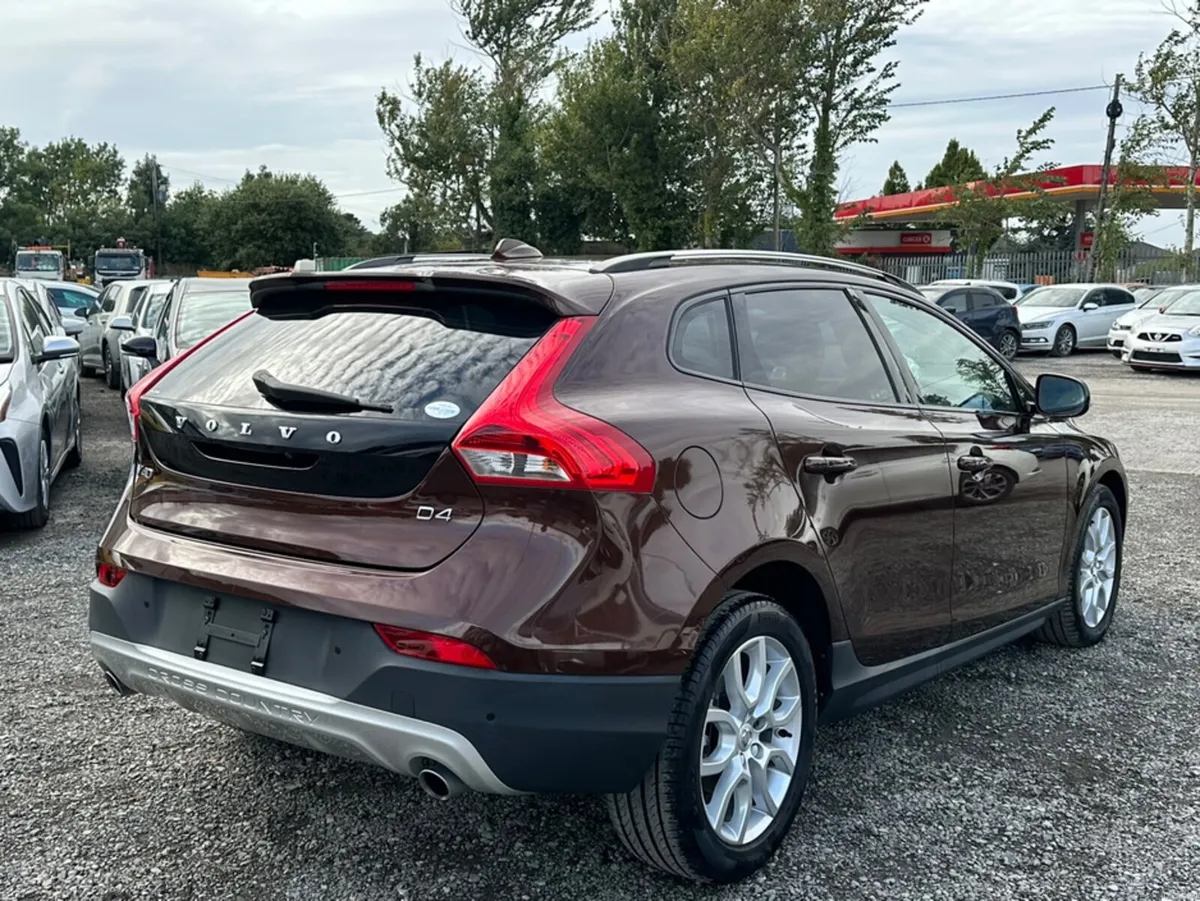 Volvo V40 2.0L DIesel Automatic Fresh Import (1624 - Image 6