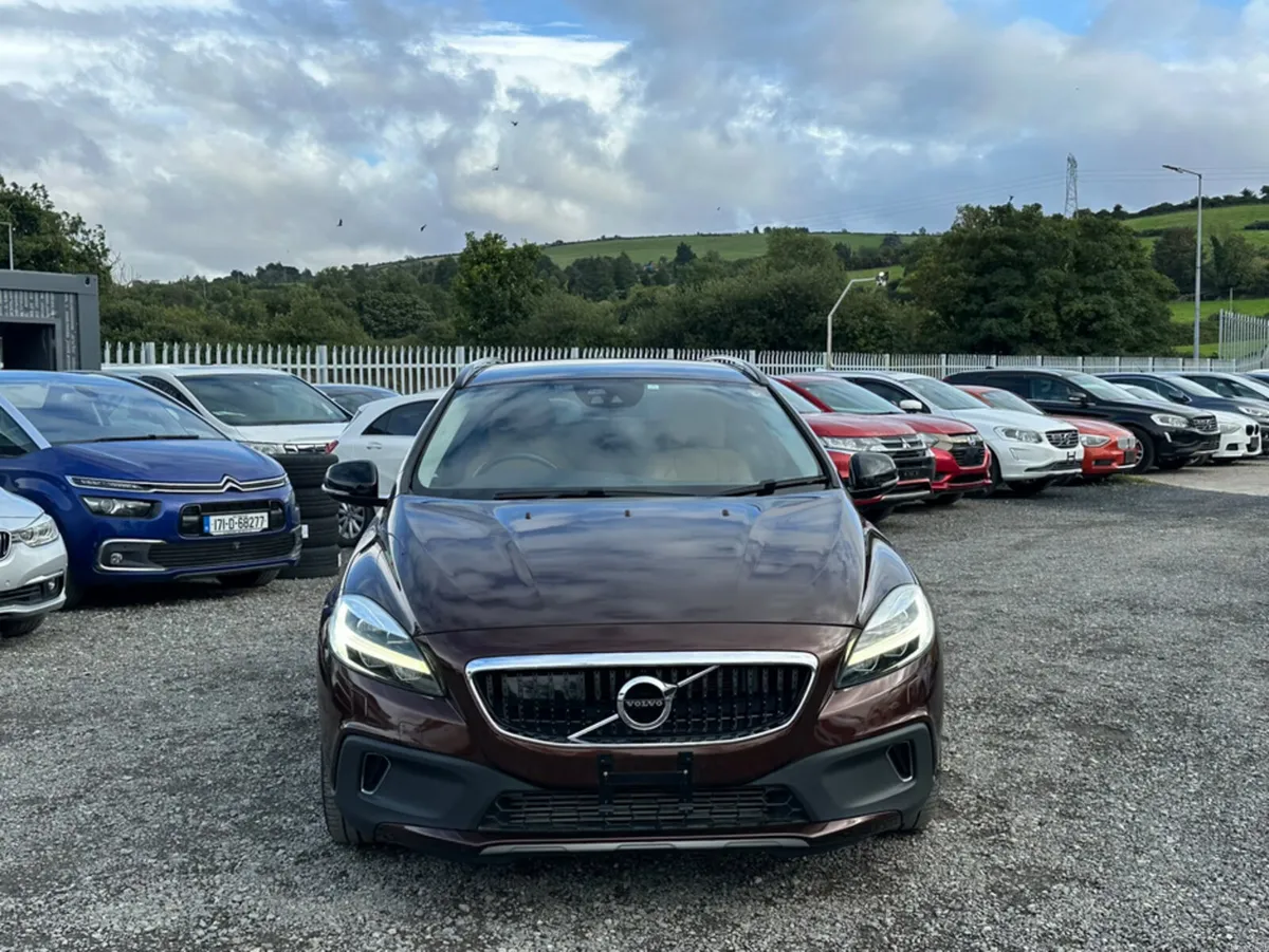 Volvo V40 2.0L DIesel Automatic Fresh Import (1624 - Image 2