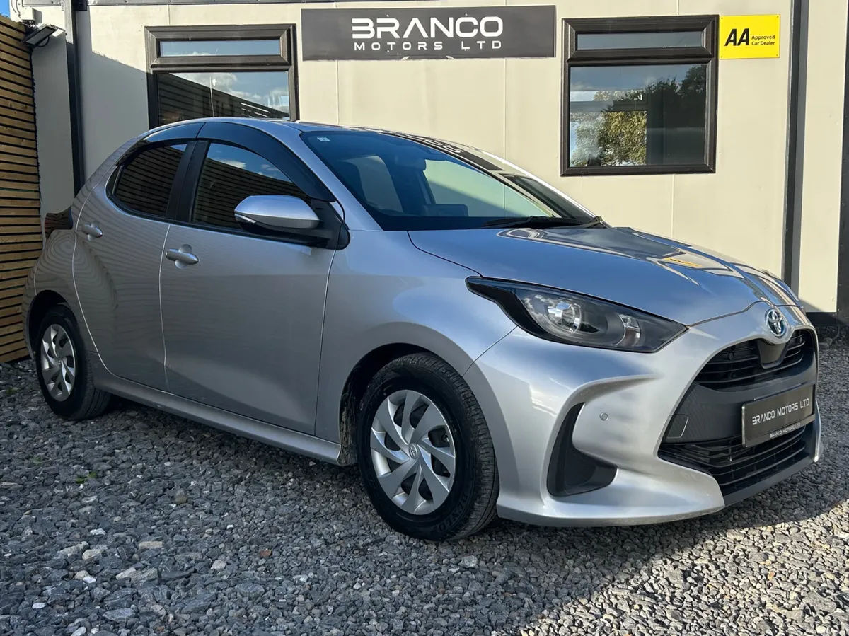Toyota Yaris 1.5 Hybrid Auto - Image 1