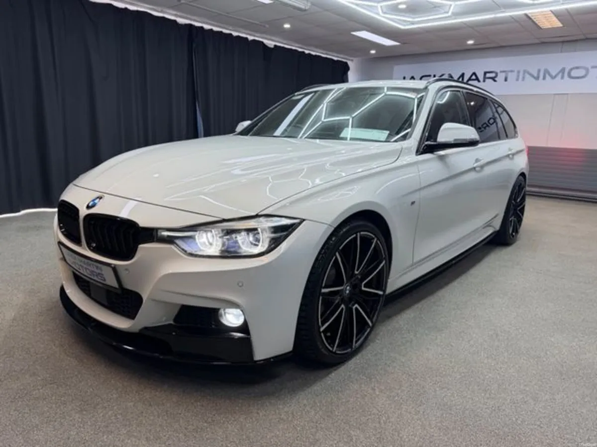 BMW 3-Series 320I Touring M Sport - Image 3