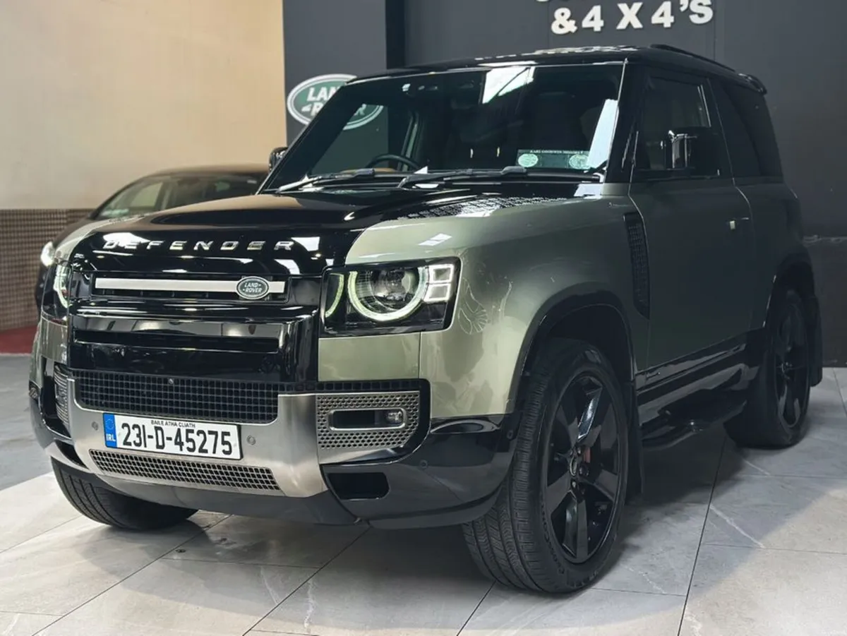 LAND ROVER DEFENDER D300 HSE DYNAMIC X 90 3 SEATER - Image 5