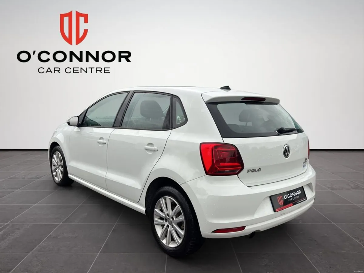 Volkswagen Polo Clean in white, easy on fuel and n - Image 4