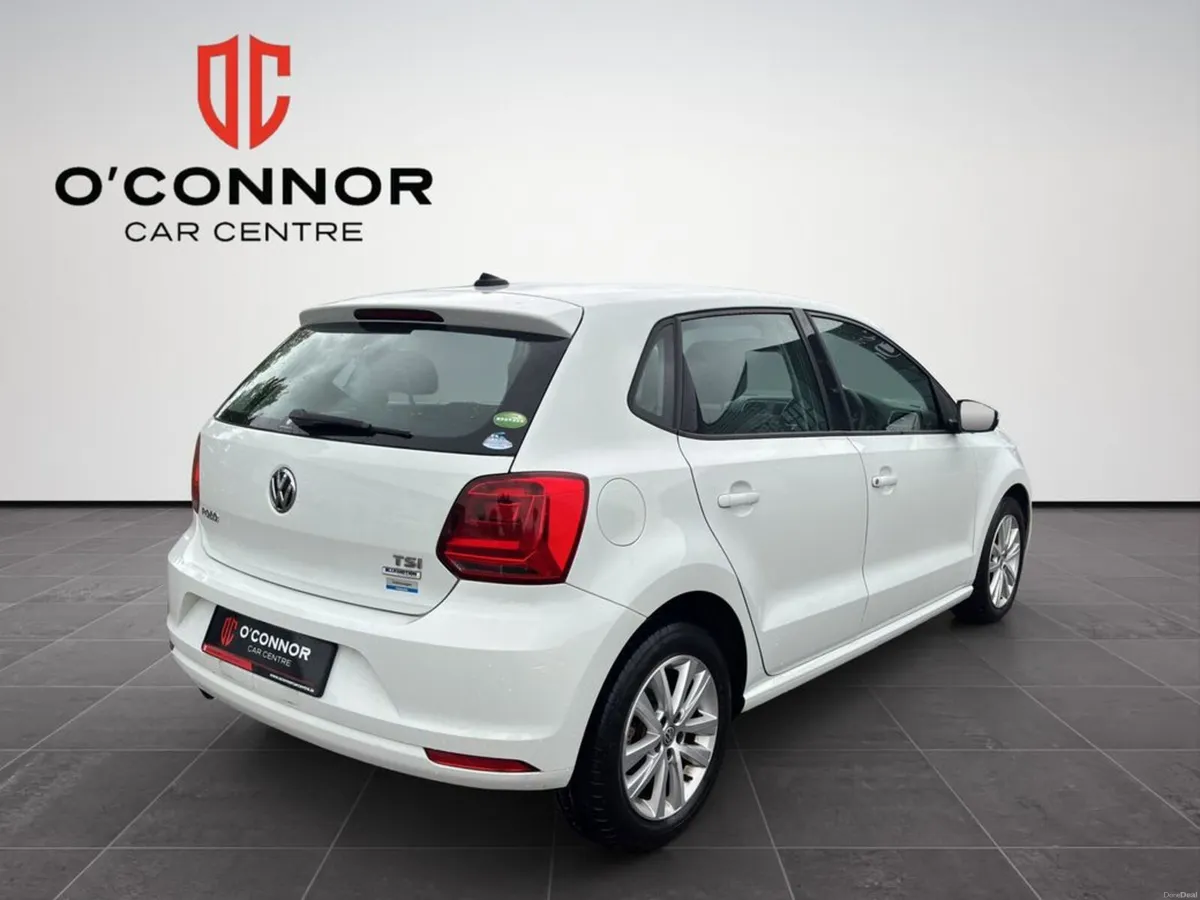 Volkswagen Polo Clean in white, easy on fuel and n - Image 6