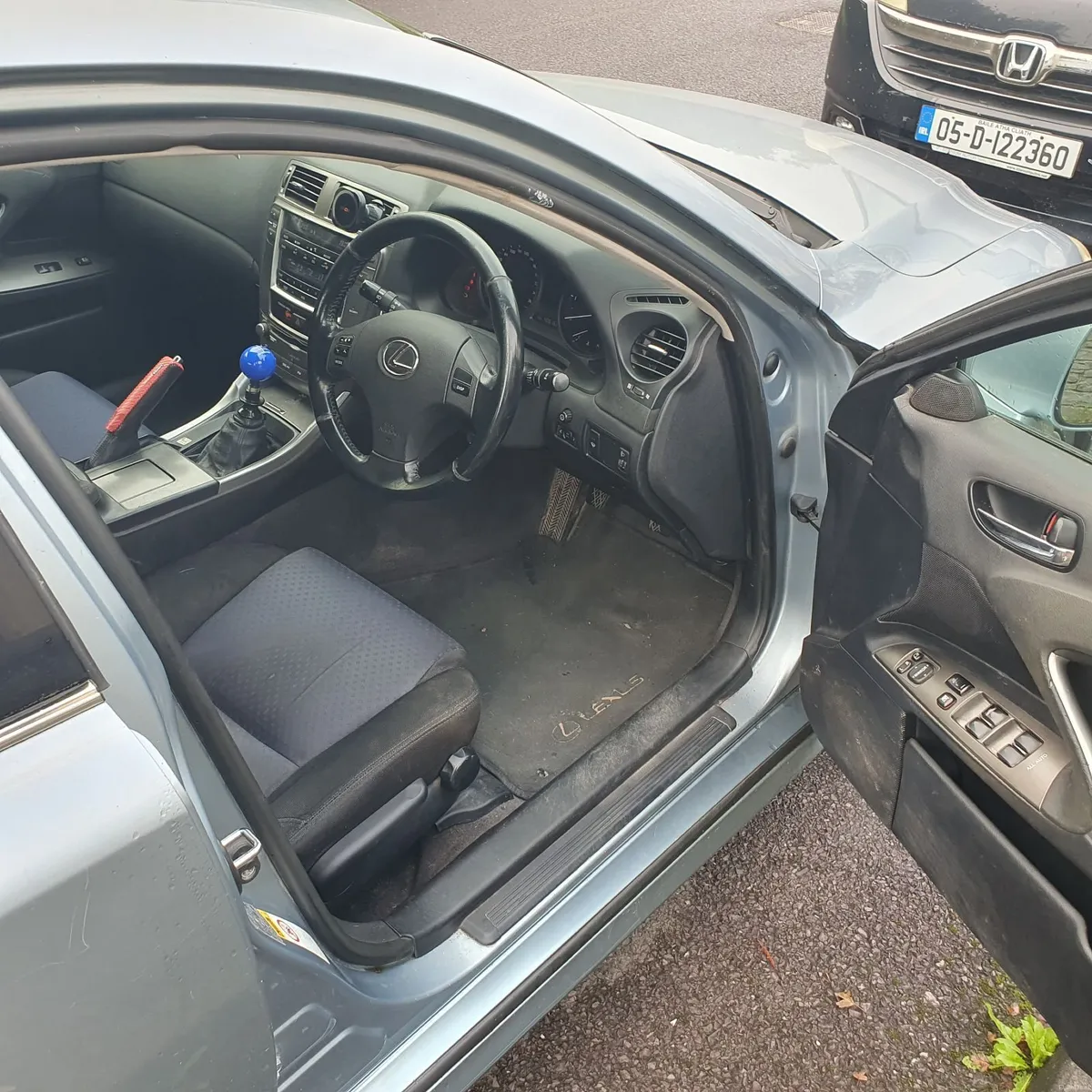 Lexus IS 220d 2008 - Image 2