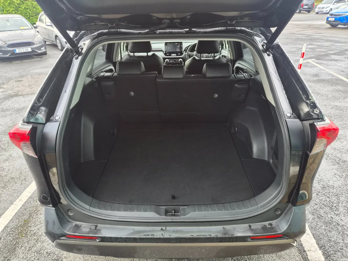Toyota RAV4 2021 2.5L Petrol Hybrid Auto - Image 5