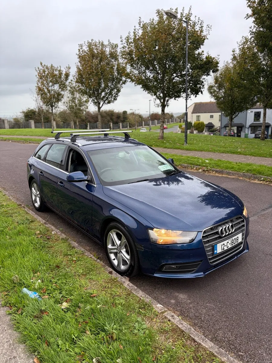 Audi A4 Estate, Automatic - Image 3