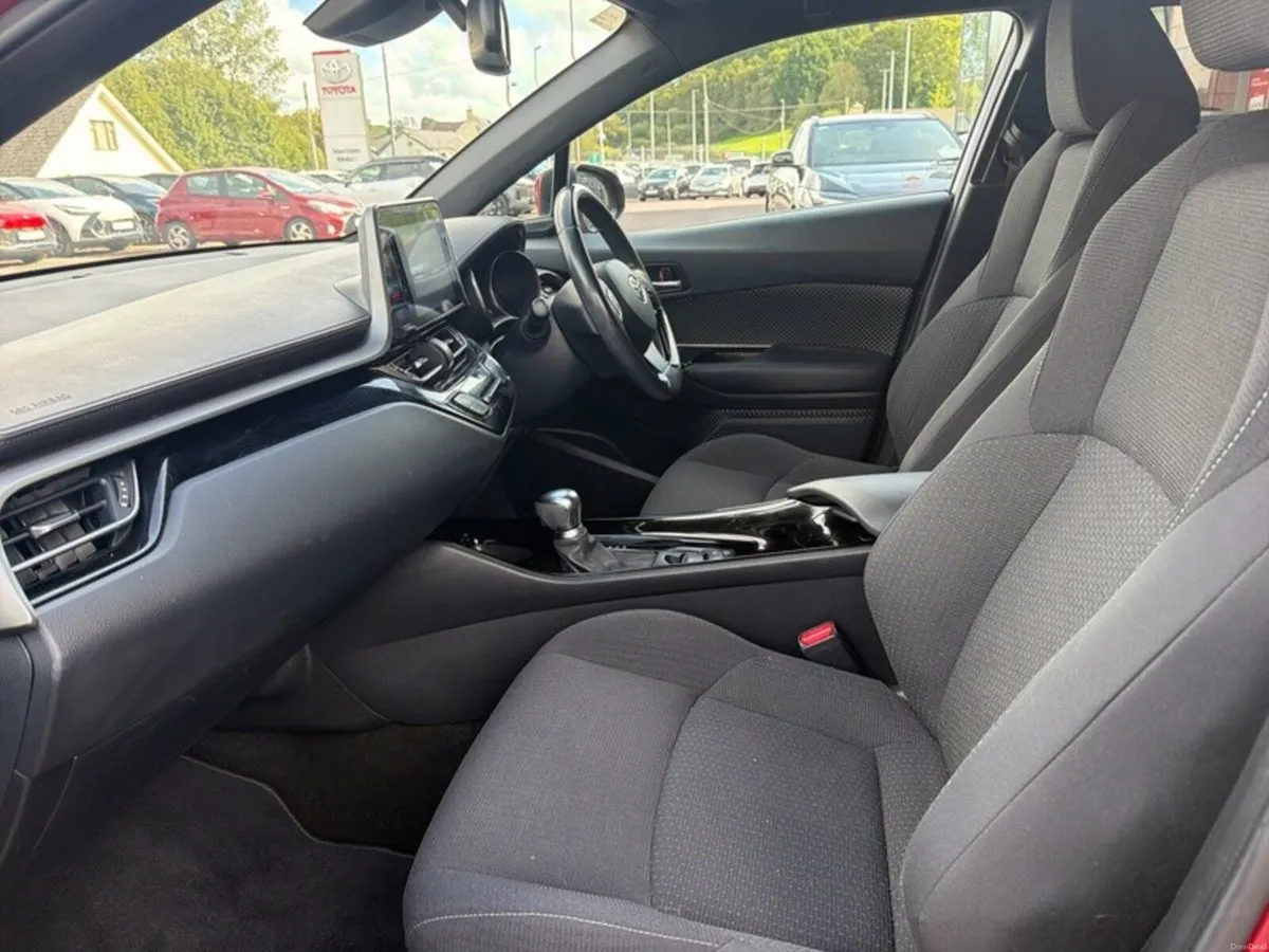 Toyota C-HR C-HR HYBRID SPORT - Image 6