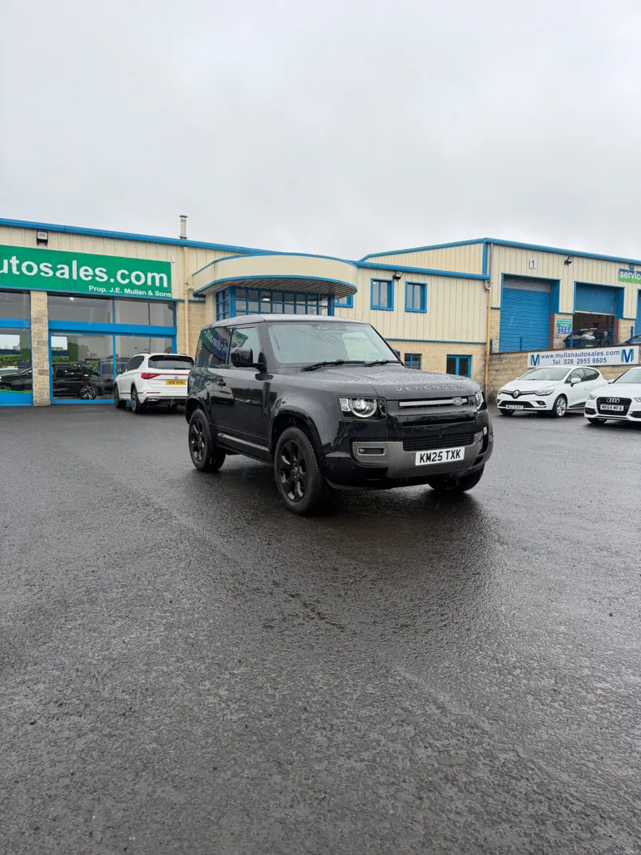 2025 Land Rover Defender 3.0 D250 X-Dynamic HSE - Image 1