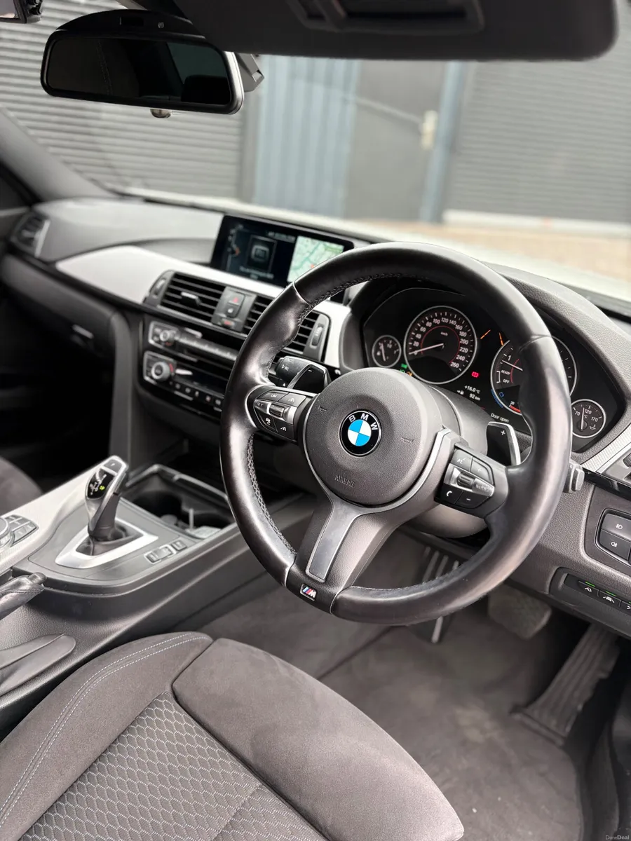 BMW 320i 2.0 M Sport Automatic Low KM 2017 - Image 5