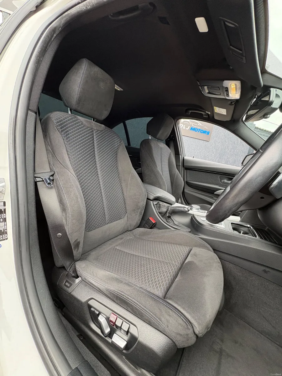 BMW 320i 2.0 M Sport Automatic Low KM 2017 - Image 4
