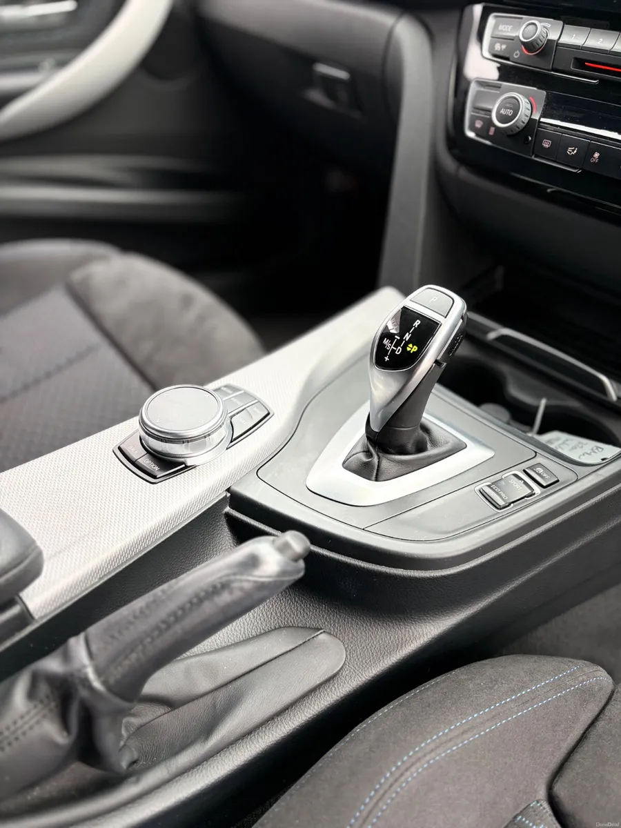 BMW 320i 2.0 M Sport Automatic Low KM 2017 - Image 6