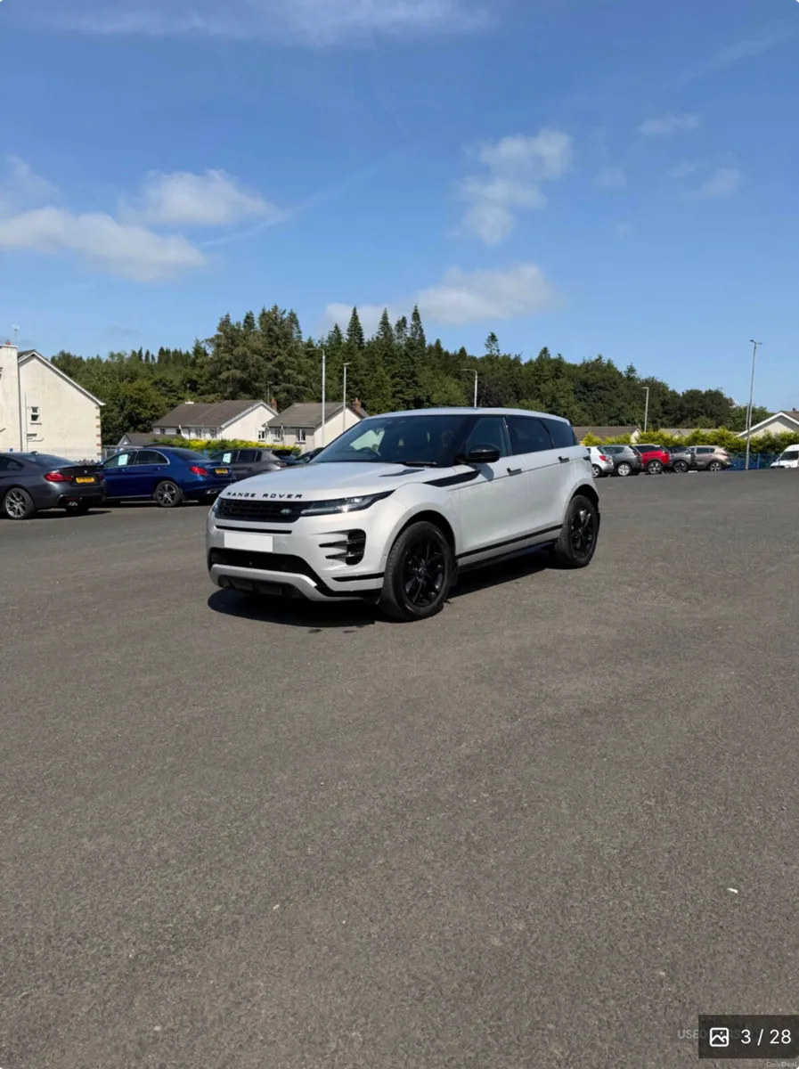 2026 Land Rover Range Rover Evoque D200 Dynamic SE - Image 3